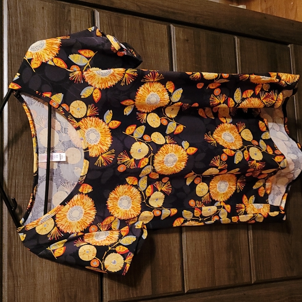 Lularoe, classic t